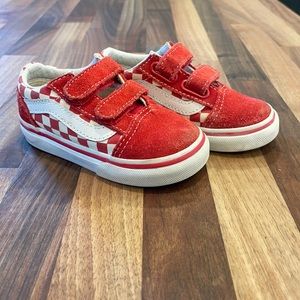 Vans Toddler Old Skool V Red. Timeless Skate Style
